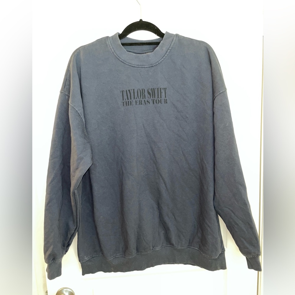 TAYLOR SWIFT THE ERAS TOUR NAVY BLUE CREWNECK NWT